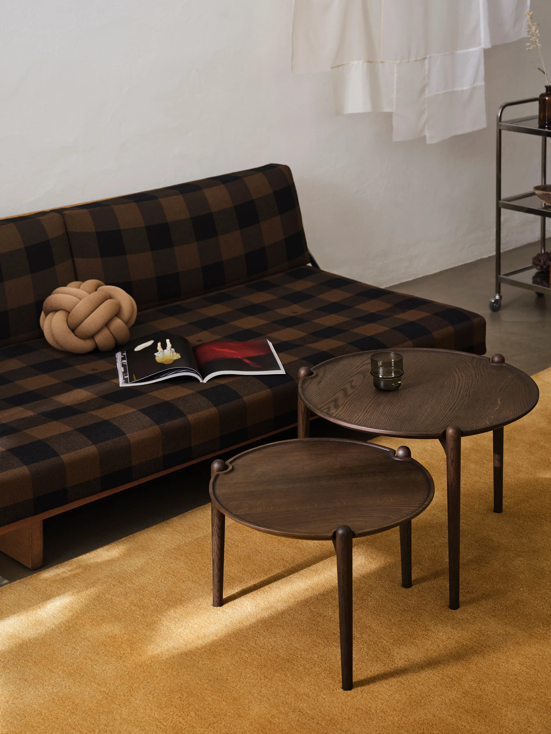 Stolik kawowy Aria, Dark oak, Ø50x37 cm Design House Stockholm