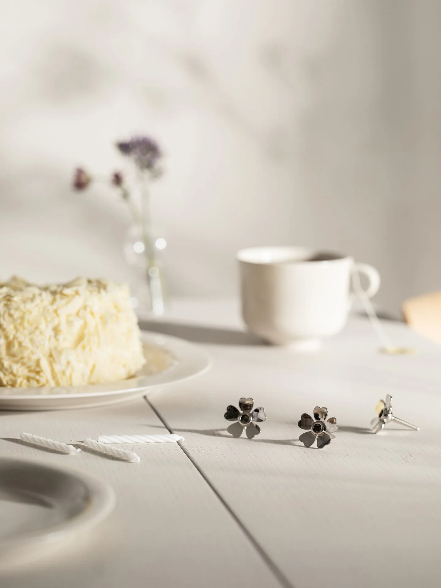 Świecznik Me to You, Nikiel Design House Stockholm