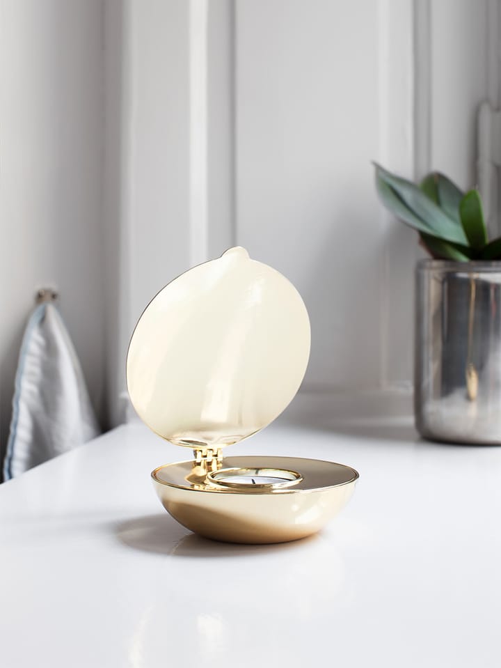Świecznik Shell , mosiądz Design House Stockholm