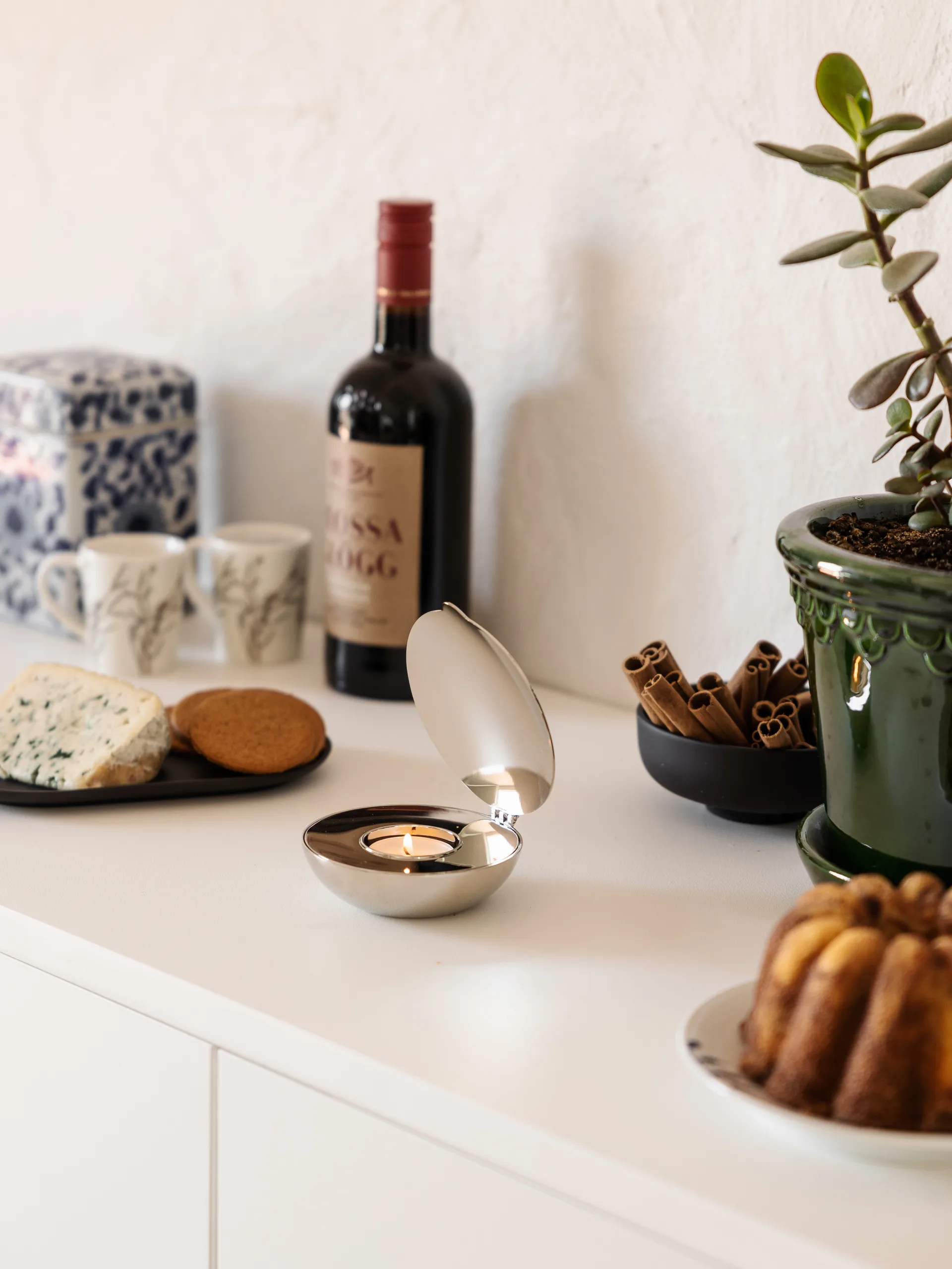 Świecznik Shell , nikiel Design House Stockholm