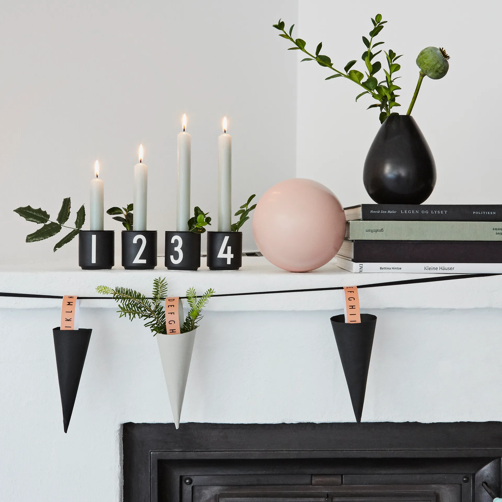 Design Letters filiżanki do espresso 4-pak czarne, 4-pak Design Letters