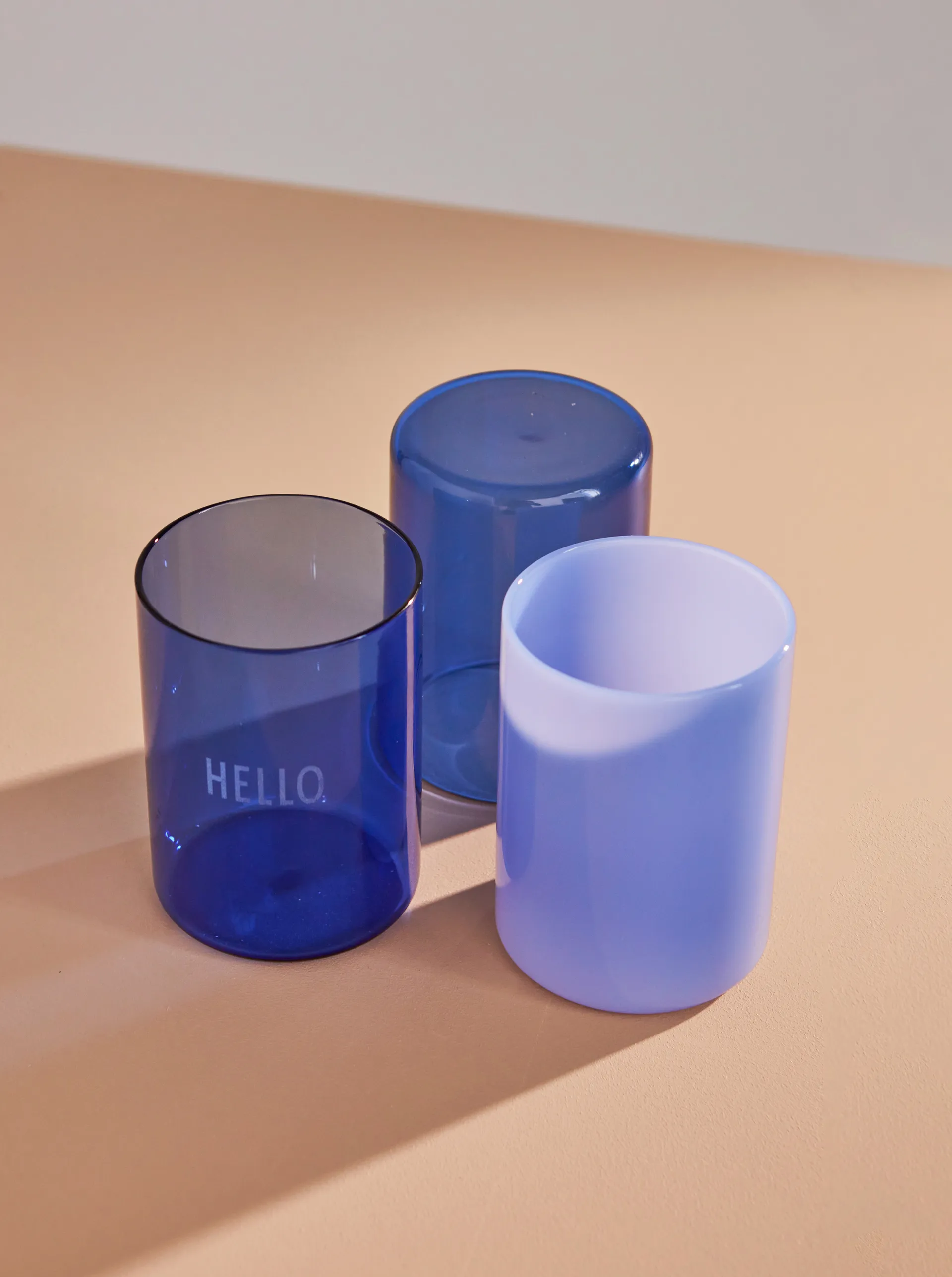 Design Letters szklanka 350 ml, Mleczny niebieski Design Letters