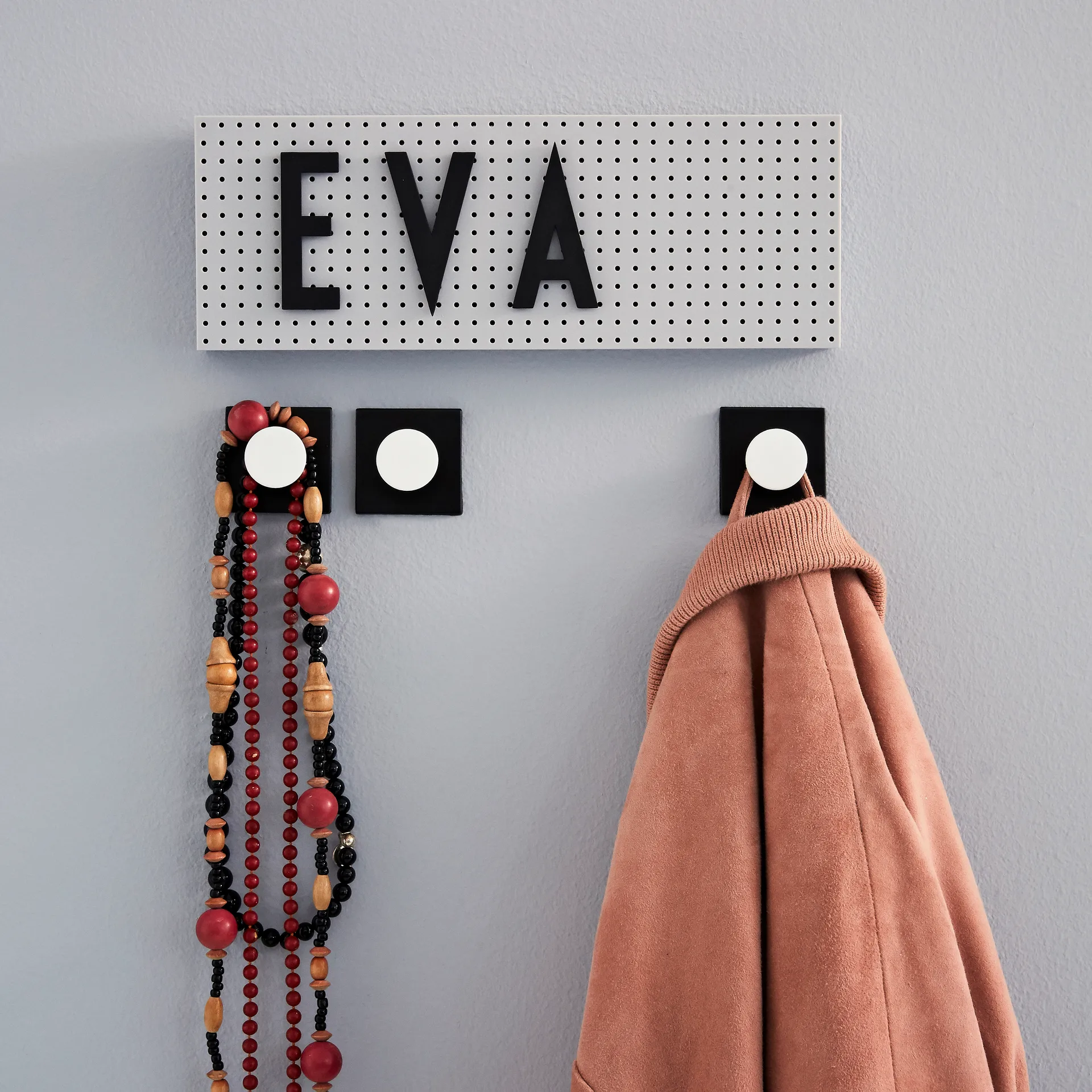 Design Letters tablica literowa The Sign, szary Design Letters