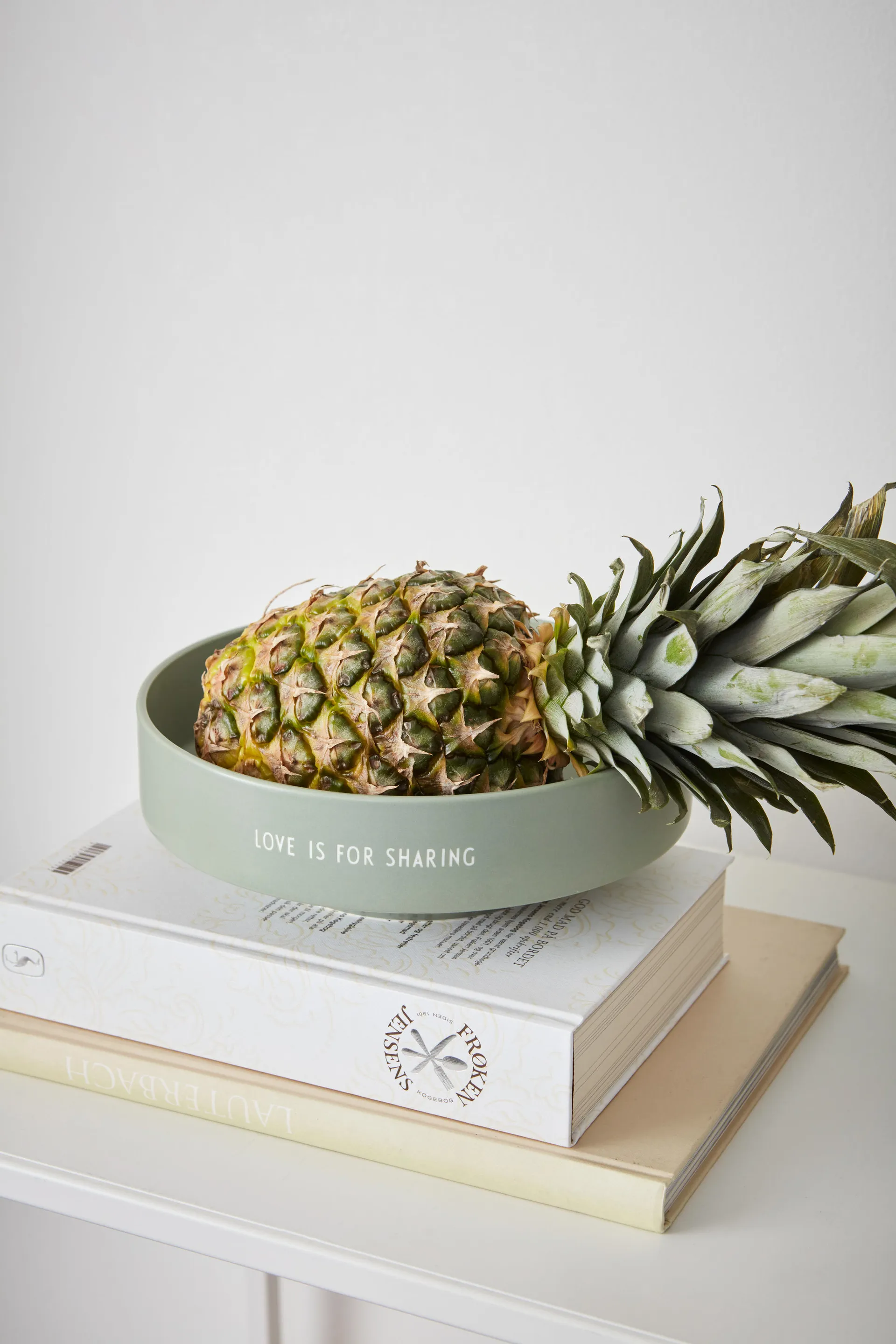 Design Letters ulubiona miska średnia Ø17,5 cm, Green Design Letters