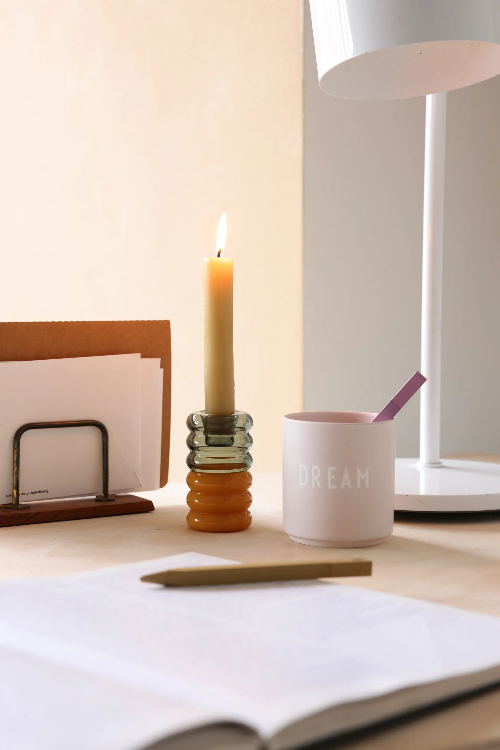 Świecznik Hoop Ø3,5x9 cm, Smoke-milky yellow Design Letters