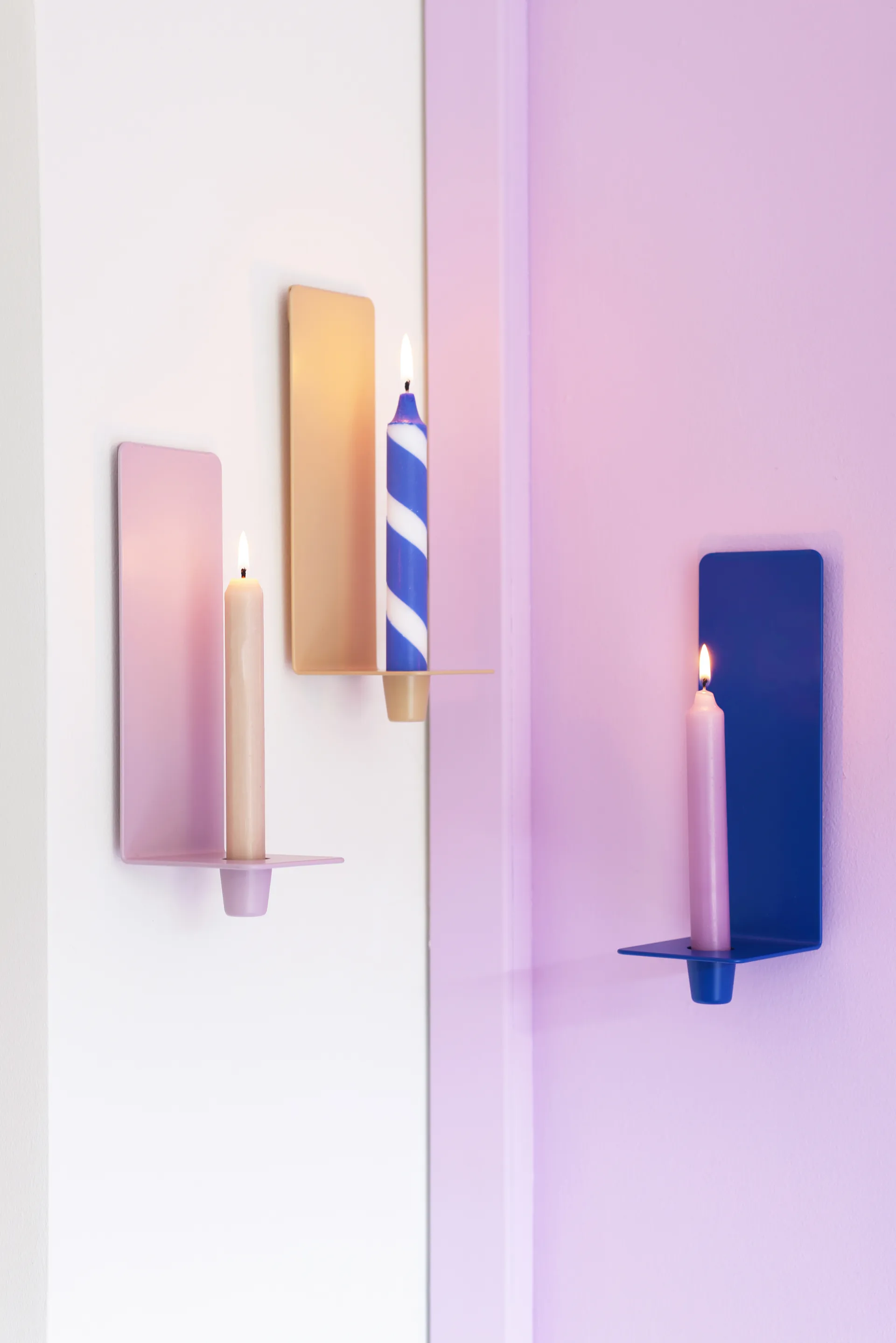 świecznik ścienny Cosy up 25 cm, Cobalt Design Letters