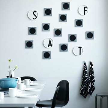 Talerz Design Letters - P - Design Letters