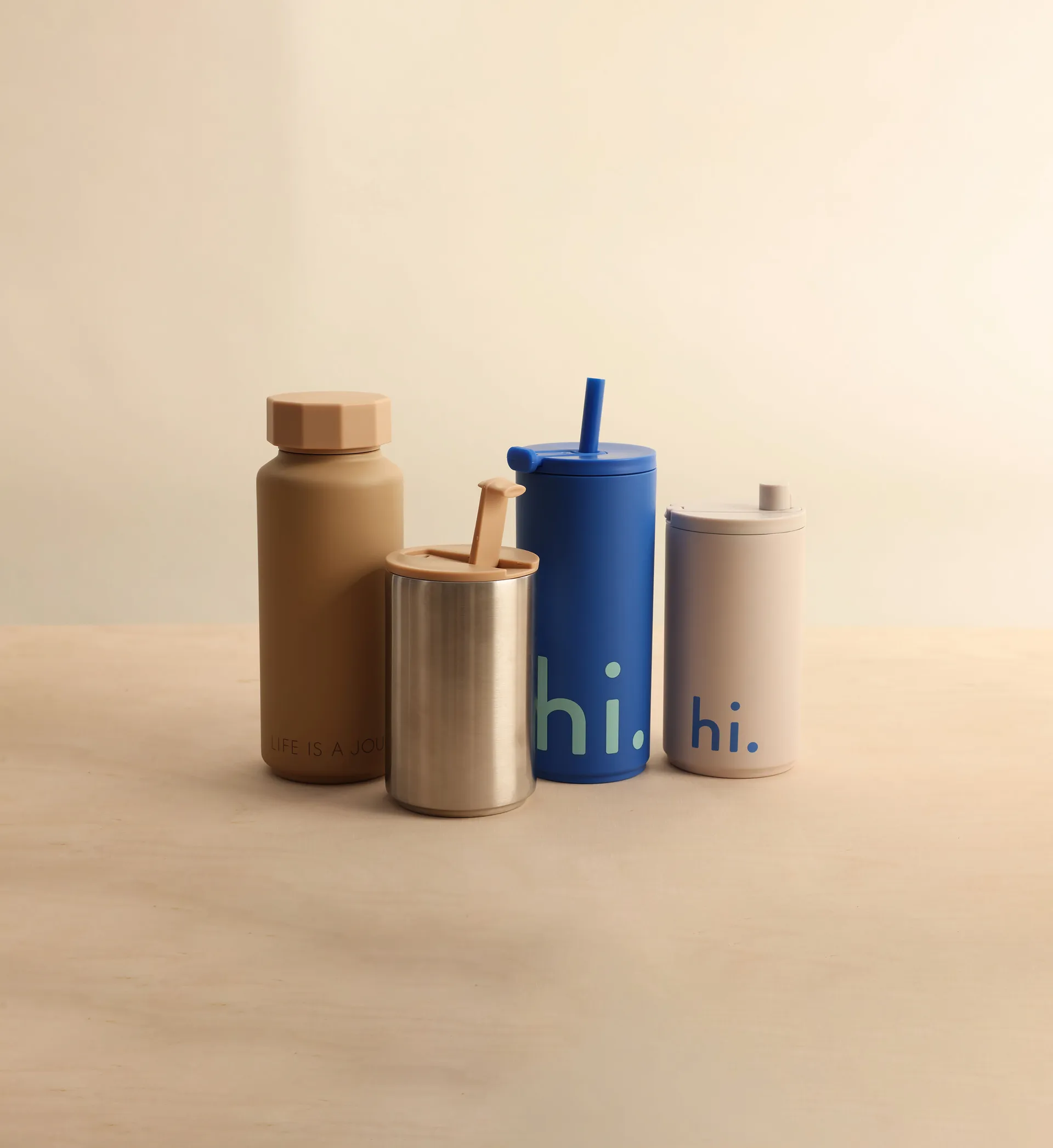 Termos Travel Life ze słomką 50 cl, Hi-cobalt blue Design Letters