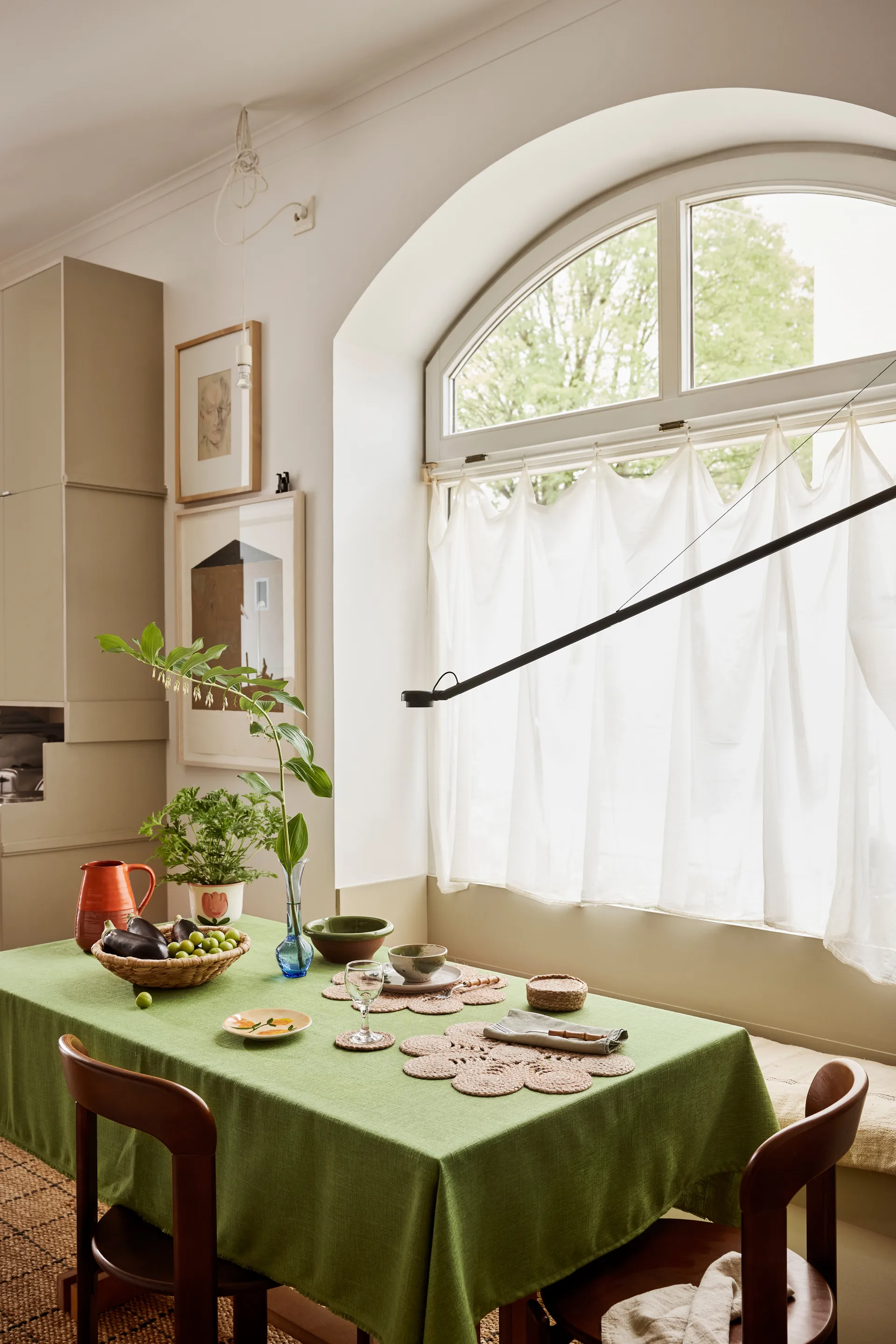 Podkładka stołowa Elin Anemone Ø40 cm, Natural Dixie