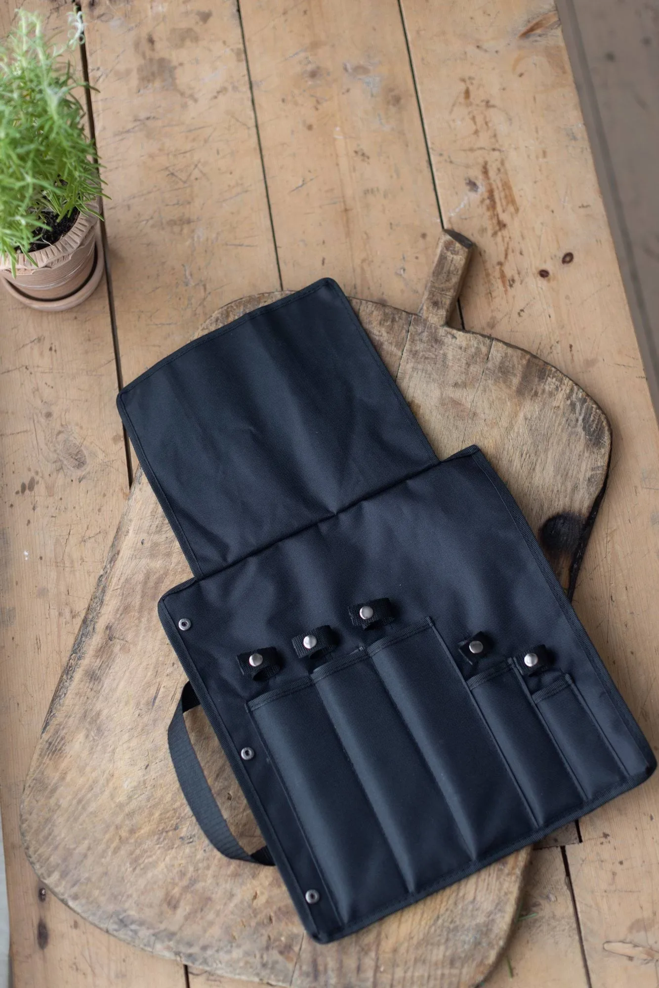 Kadi torba na noże, Czarny nylon, 5 przegródek na noże Dorre