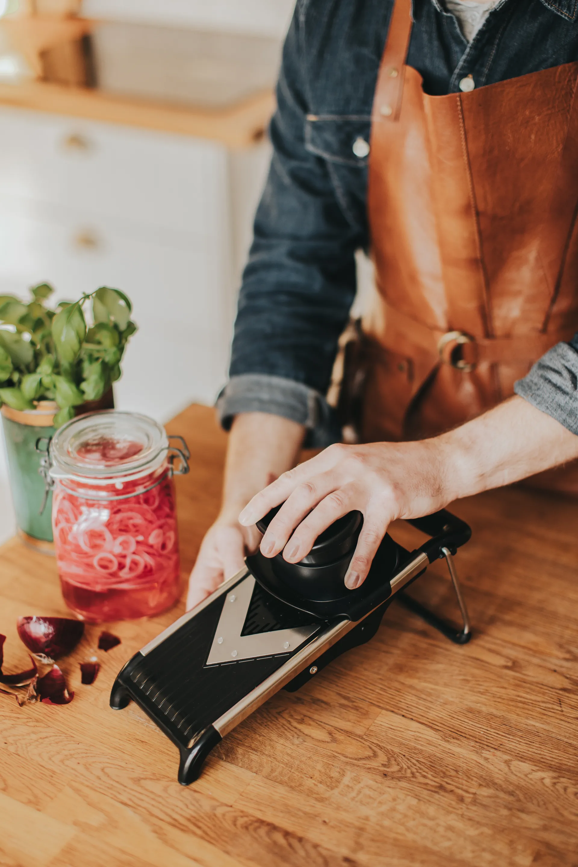 Mandolina na stojaku Mara, 31,3x14,2x10,5 cm Dorre