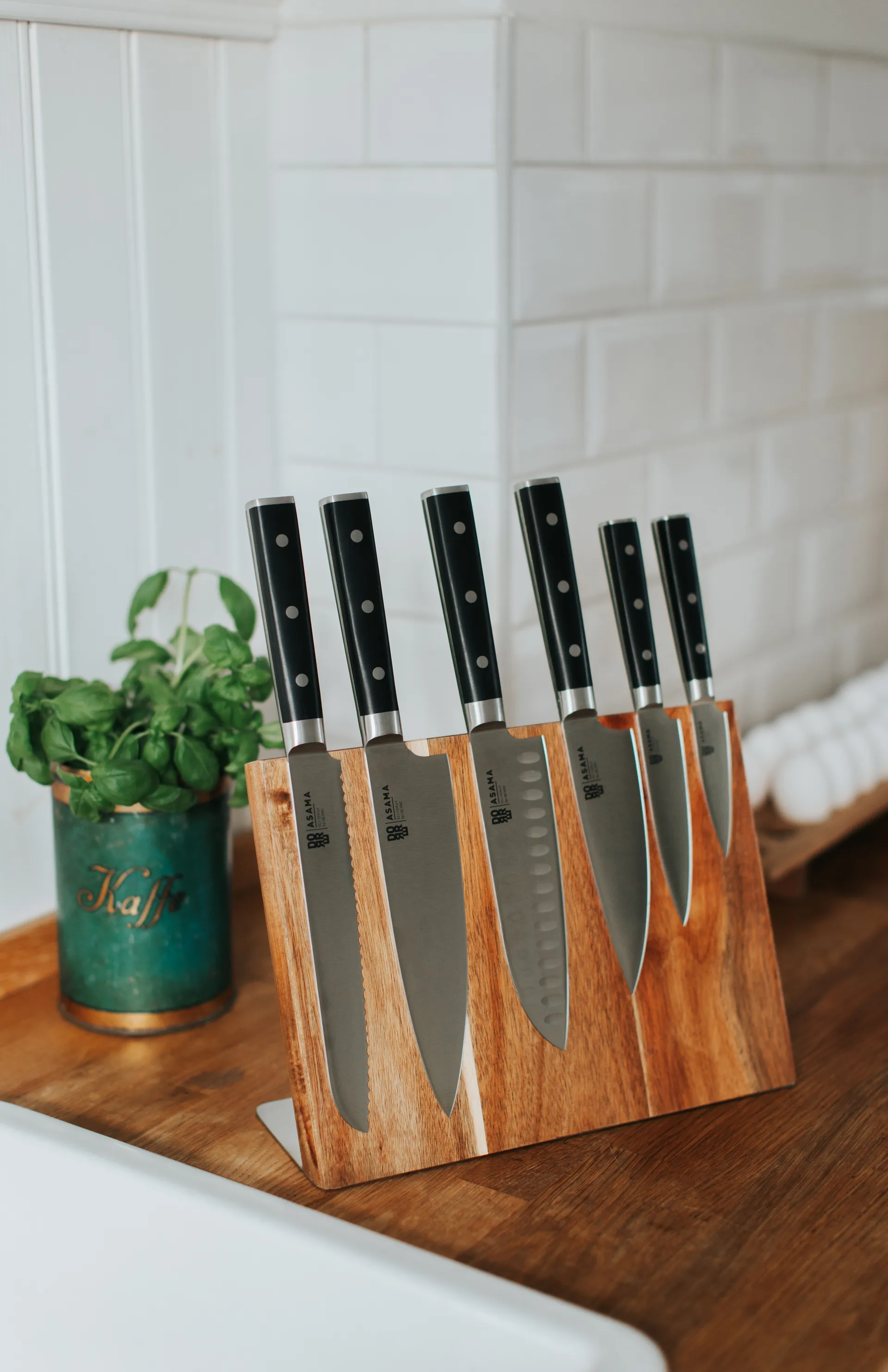 Nóż do chleba Asama 20 cm, Stal nierdzewna Dorre