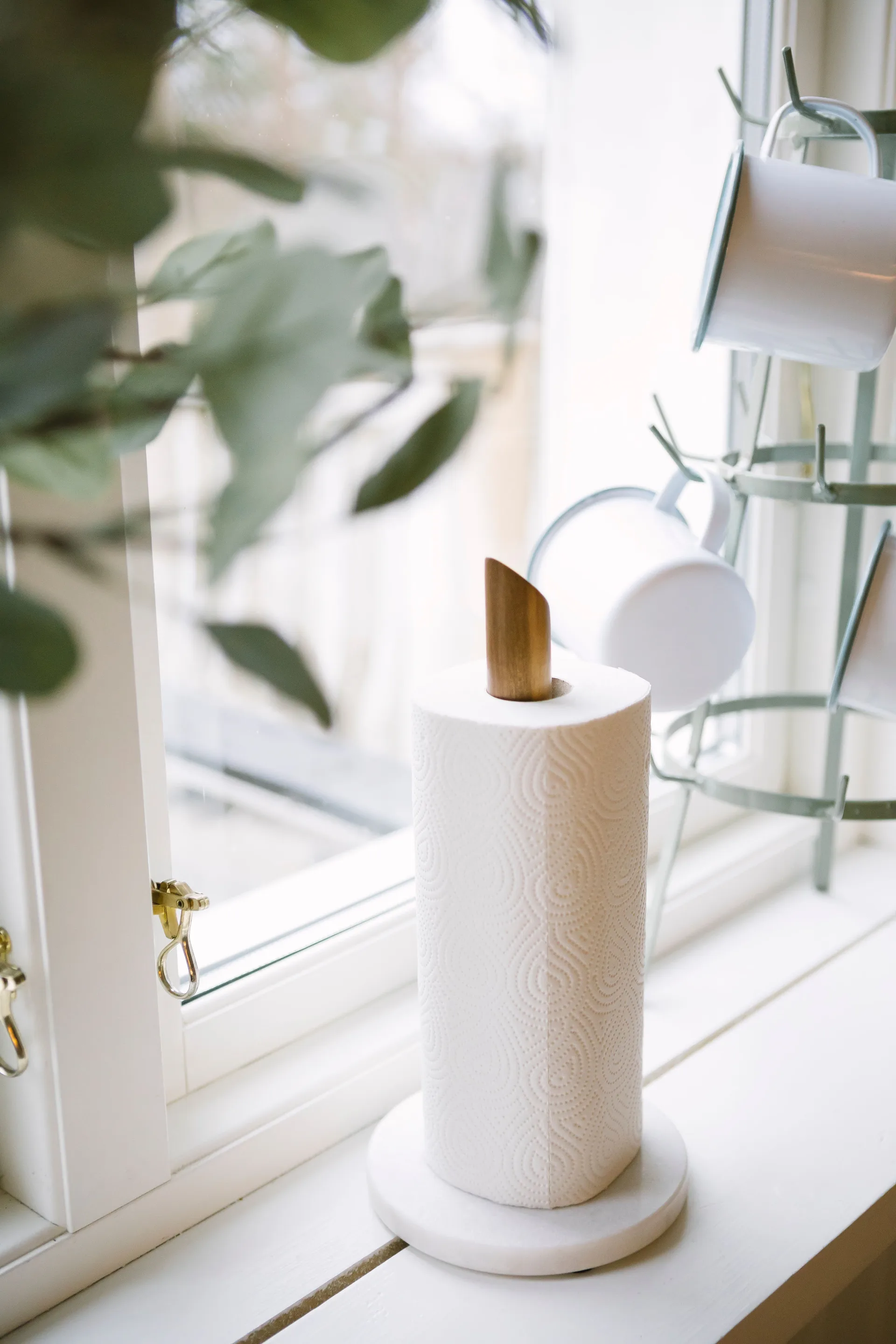 Uchwyt na ręczniki papierowe Penny 32 cm, Drewno-marmur Dorre