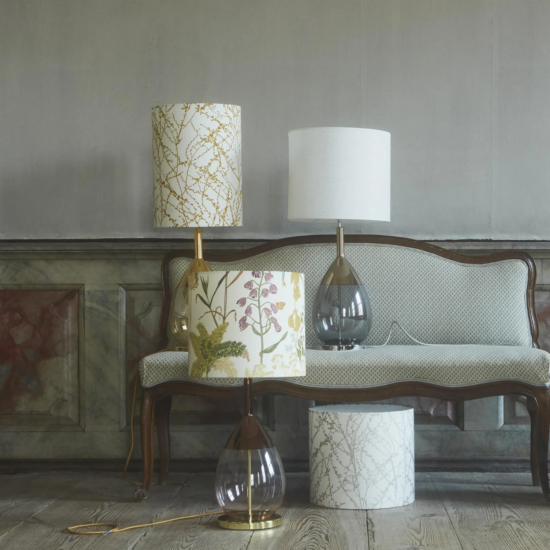 Botaniczny stół z abażurem Ø 35 cm, Biały EBB & FLOW