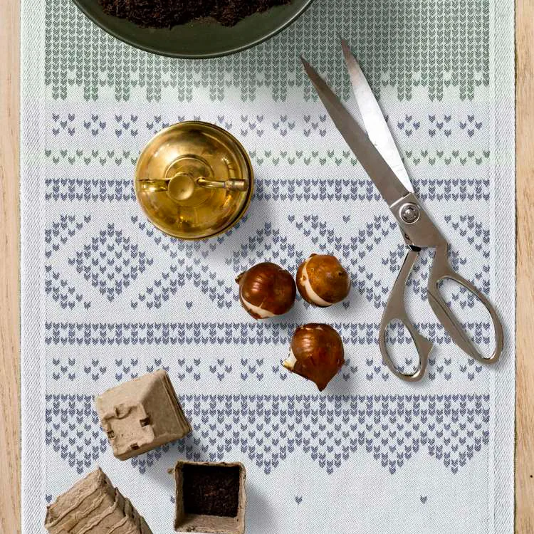 Marius bieżnik na stół 35x100 cm, Zielono-niebieski Ekelund Linneväveri