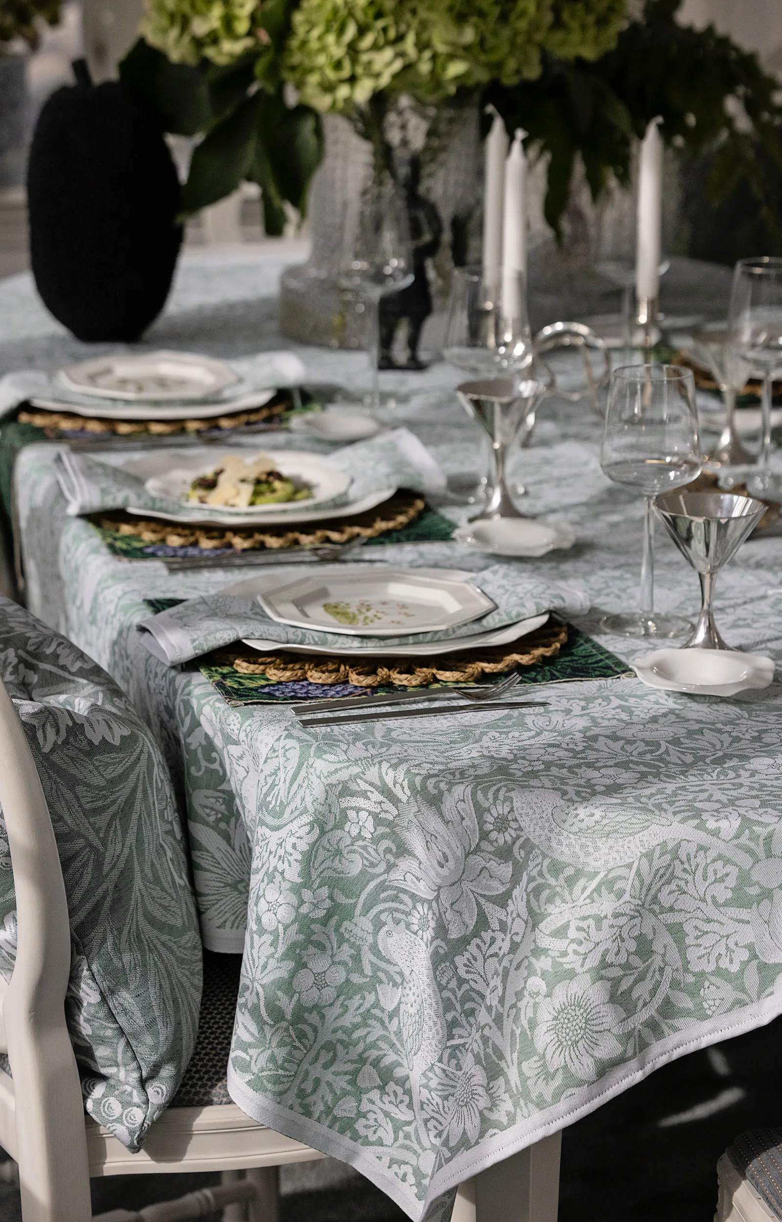 Obras Strawberry Thief 150x250 cm, Zielony Ekelund Linneväveri