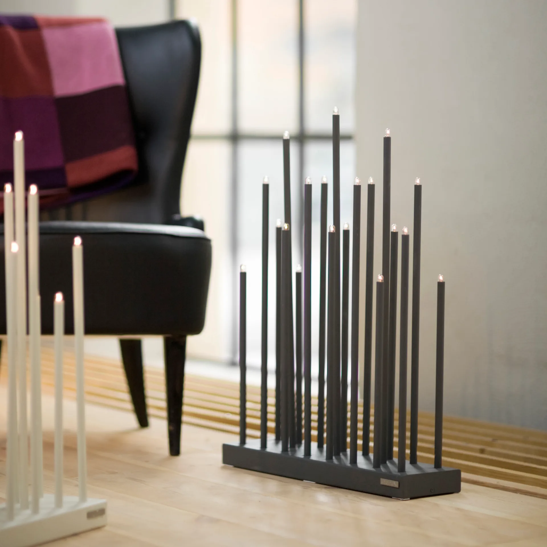 Elektryczny świecznik Elflugan, Antracytowy szary Elflugan