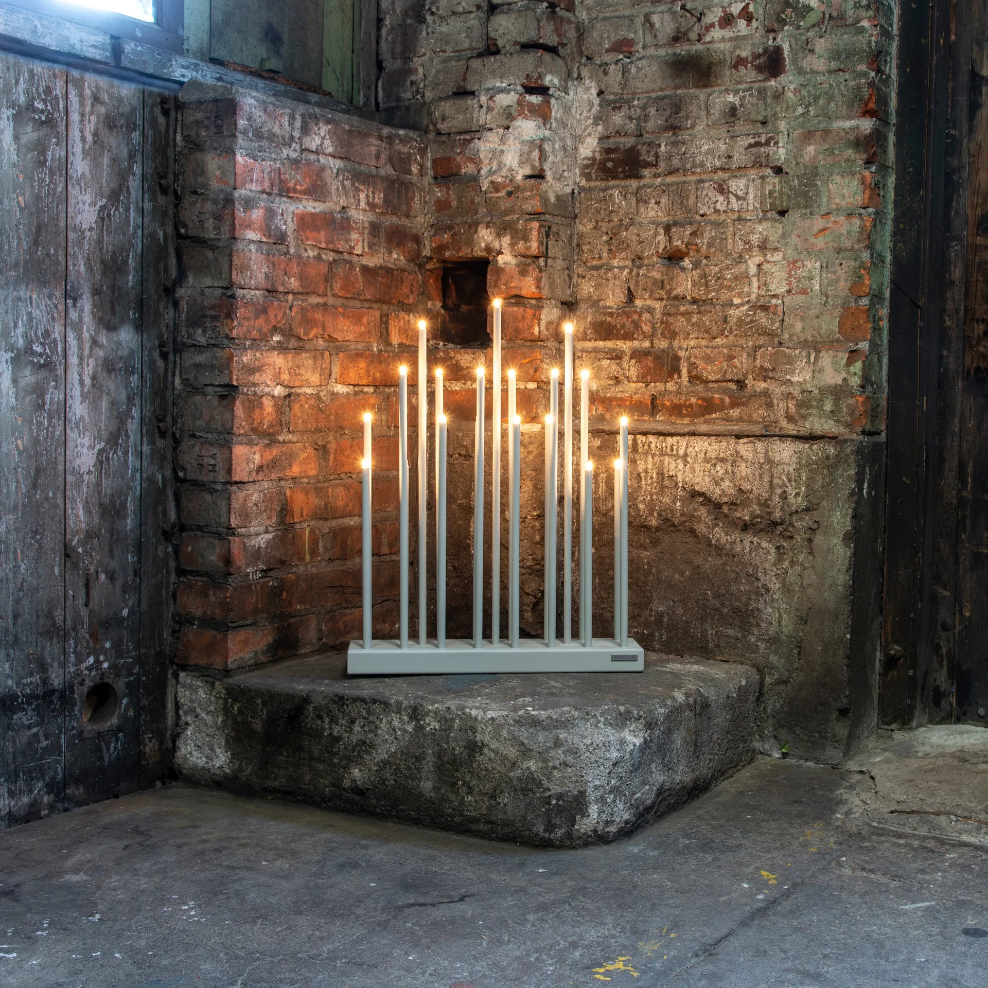 Elflugan Grande świecznik elektryczny, Jasnoszary Elflugan