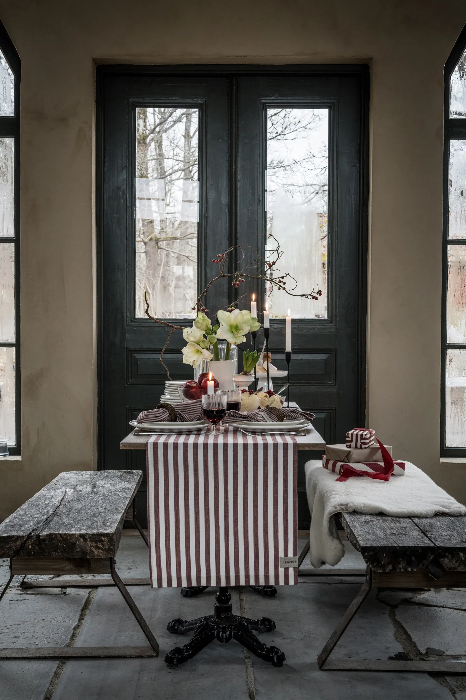 Bieżnik Ernst szeroki pasek 45x150, Czerwono-biały ERNST