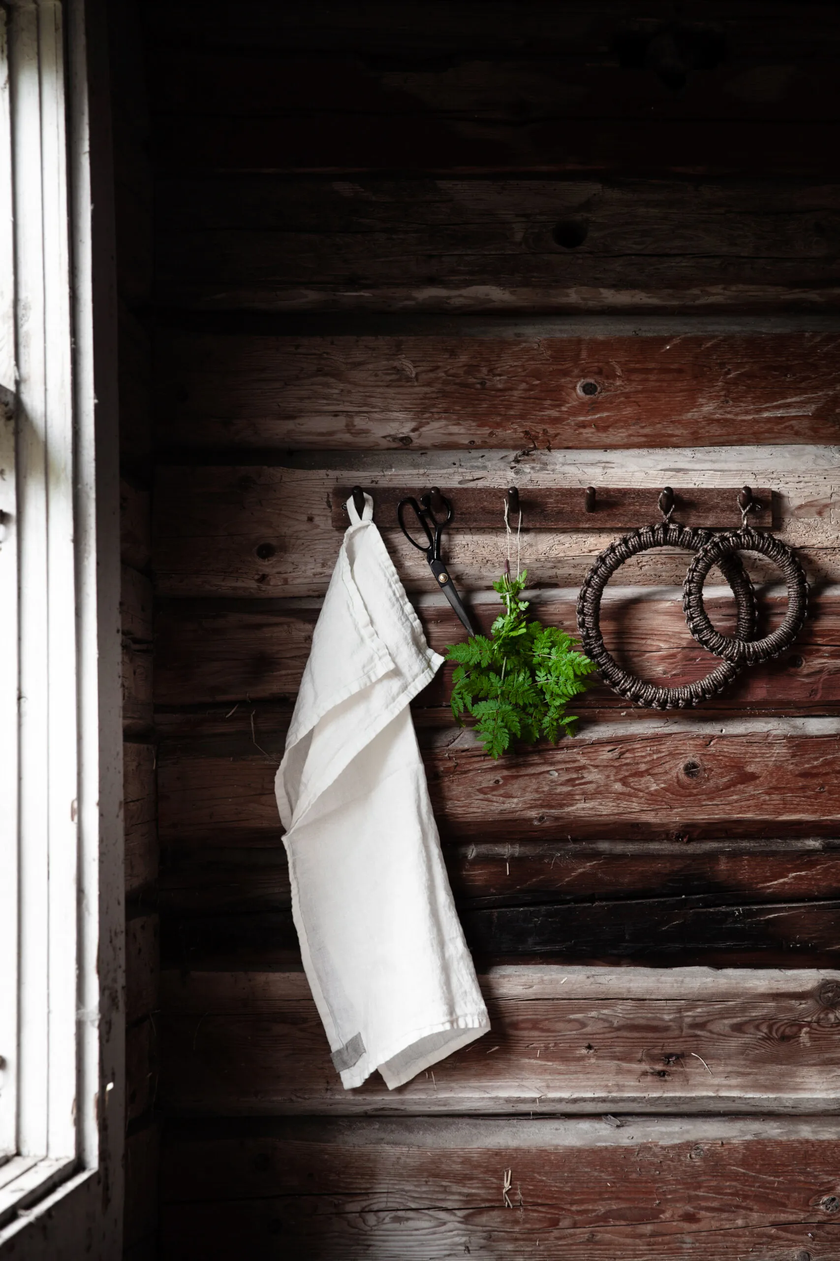 Ernst podstawka pod doniczkę ciemny brąz, Ø14,5 cm
 ERNST