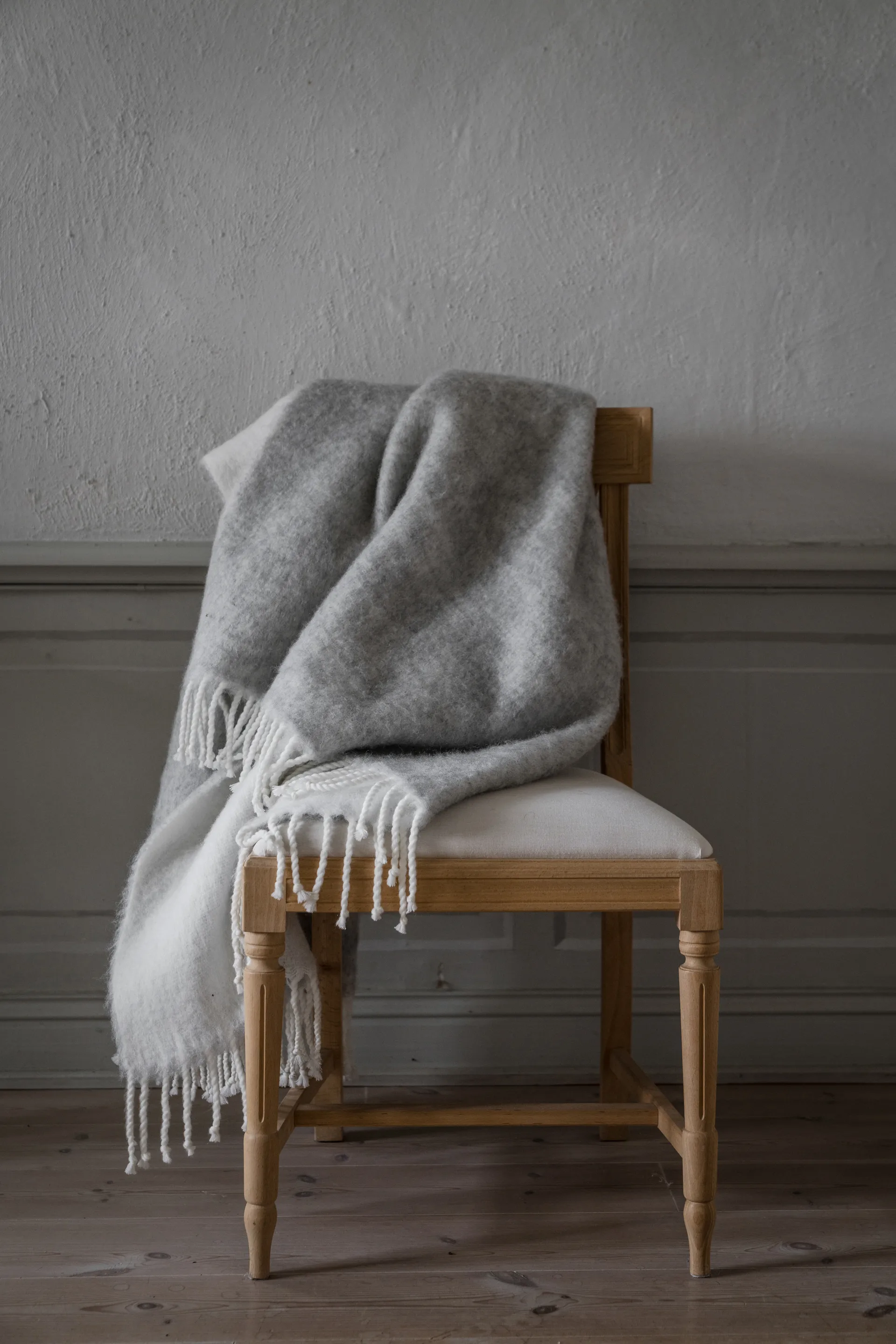 Koc z frędzlami Ernst 130x170 cm, Szary ERNST