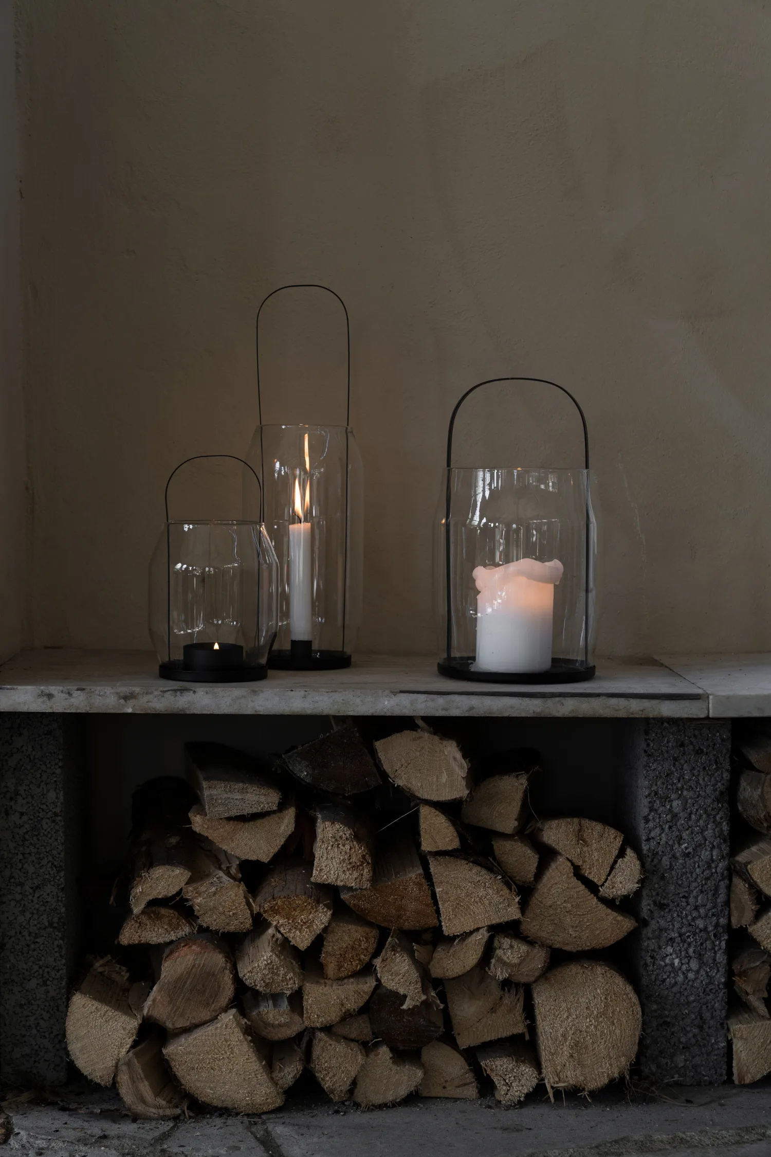 Latarenka Ernst Ø16x30 cm, Czarna ERNST