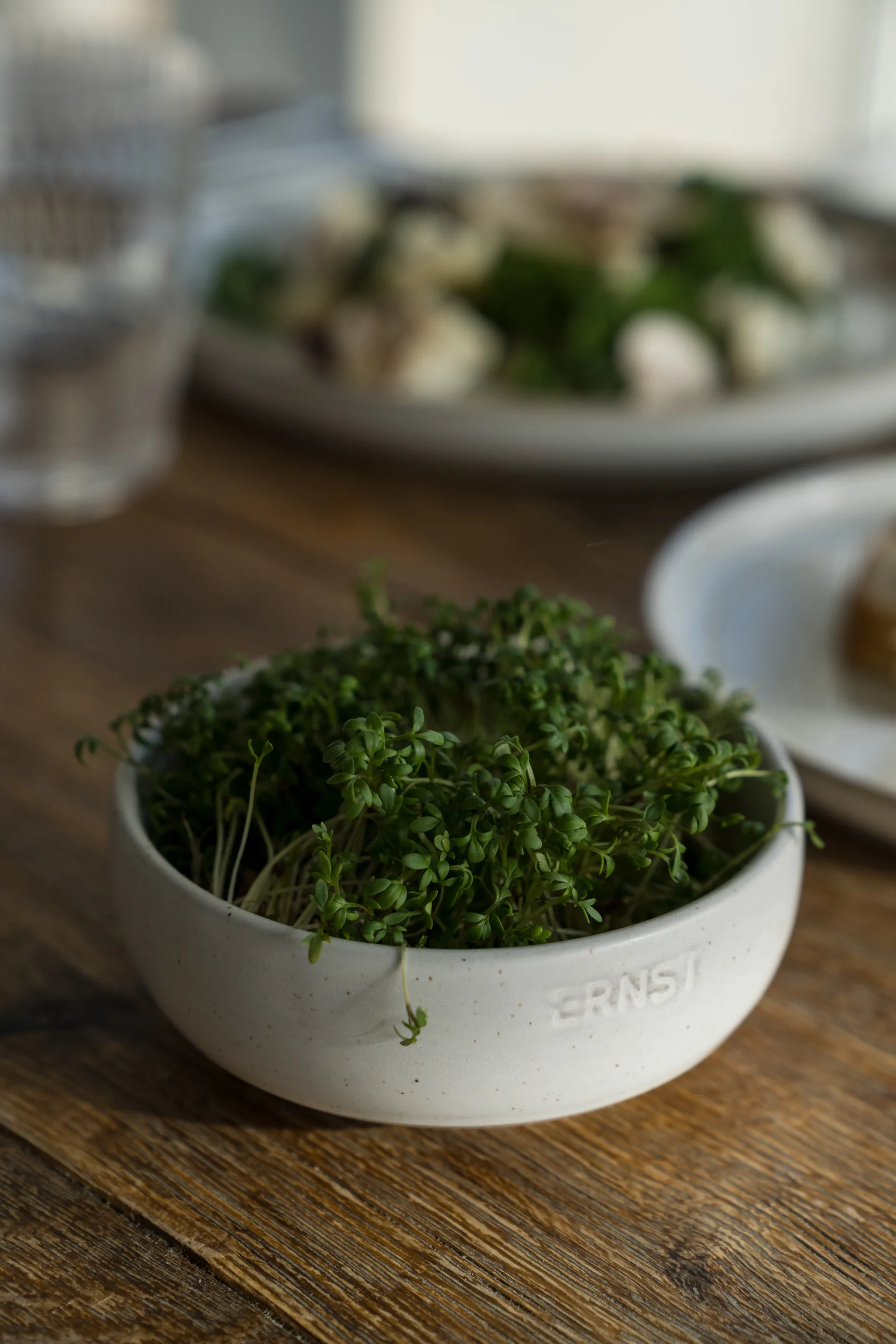 Miska Ernst, Biało-naturalne dno, Ø11 cm ERNST