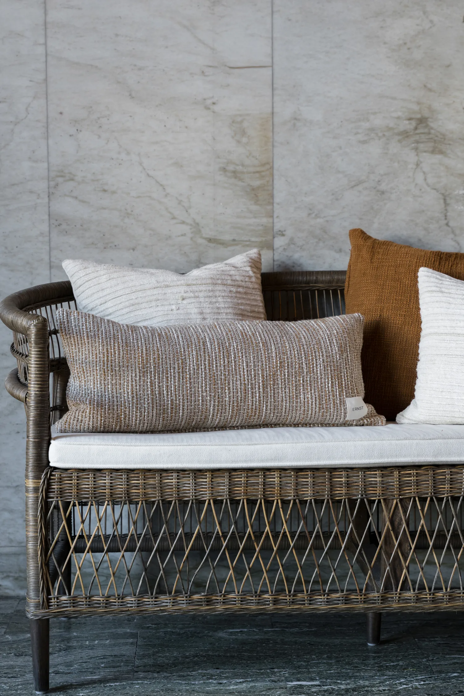 Poszewka na poduszkę Ernst, Karmel-beż, 50x50 cm ERNST