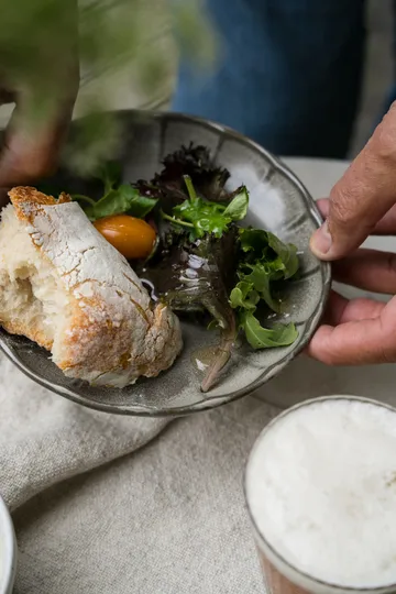 Talerzyk kamionkowy Ernst - Szary-natural, Ø17×3 cm - ERNST