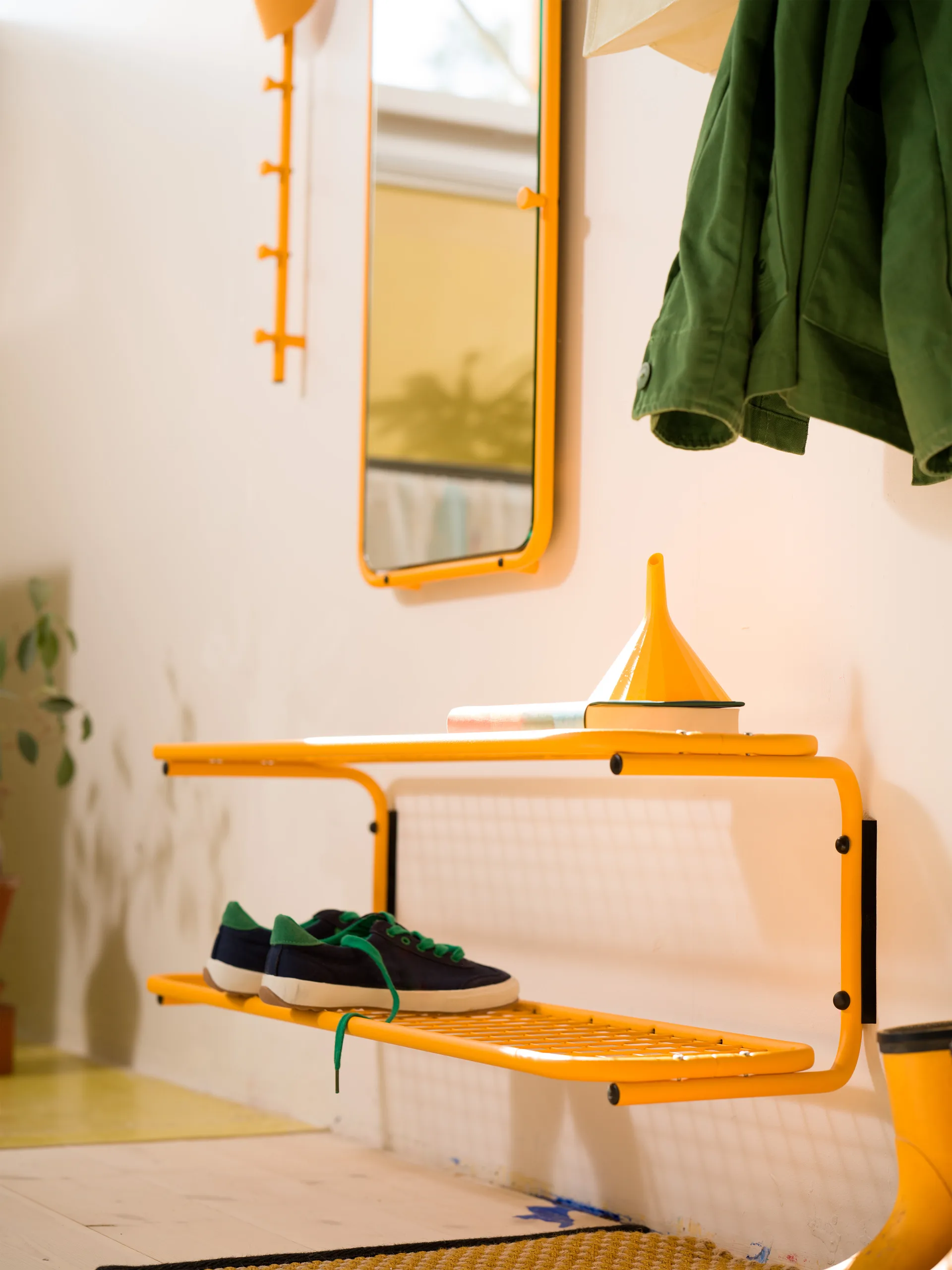 Półka na buty Classic 120 cm, Sun yellow Essem Design