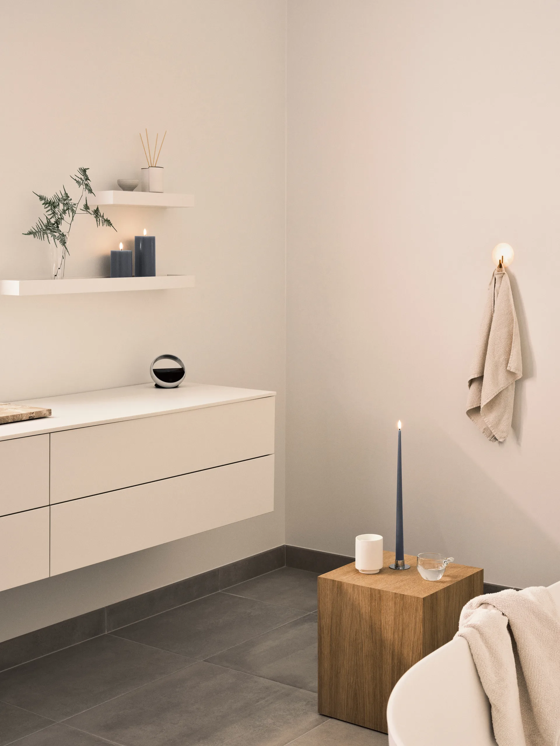 Świeczka LED ester & erik, 74 Dark Slate, 15cm ester & erik