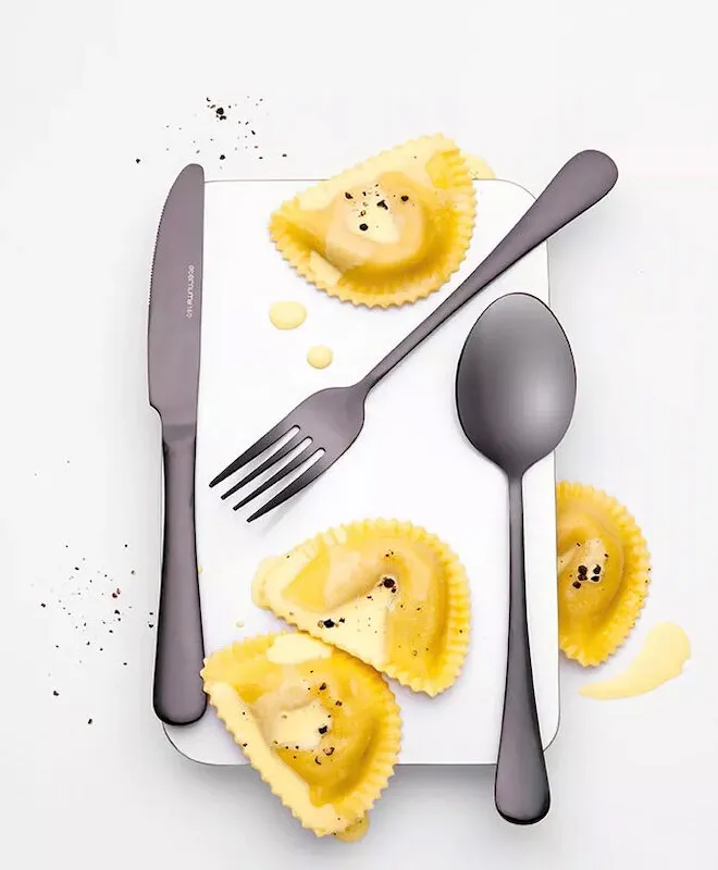 Zestaw sztućców Eternum Napoli 16 części, Czarny Eternum