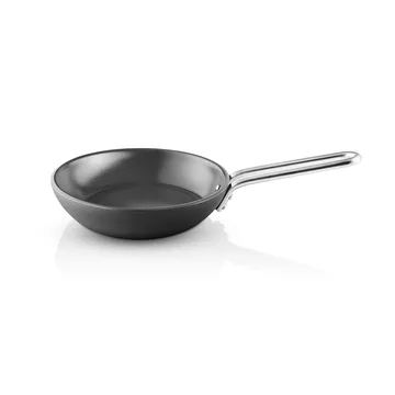 Patelnia Professional Laser Titanium Slip-Let - Black, Ø20 cm - Eva Solo