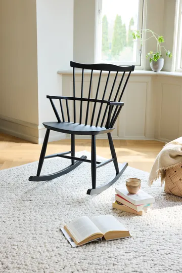 Fotel bujany J52G - Buk Ral 9005 - FDB Møbler