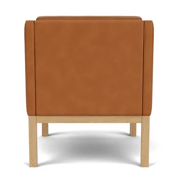 Fotel z podłokietnikami L46 MK155 easy chair - Dąb lakierowany-skóra cognac - FDB Møbler