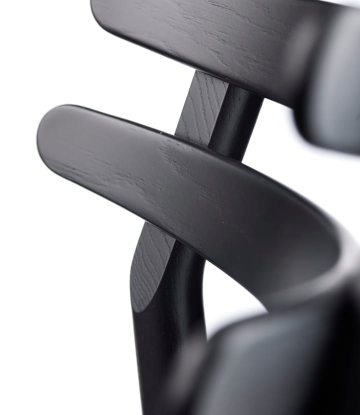 Krzesło J48, Oak black painted-black leather FDB Møbler