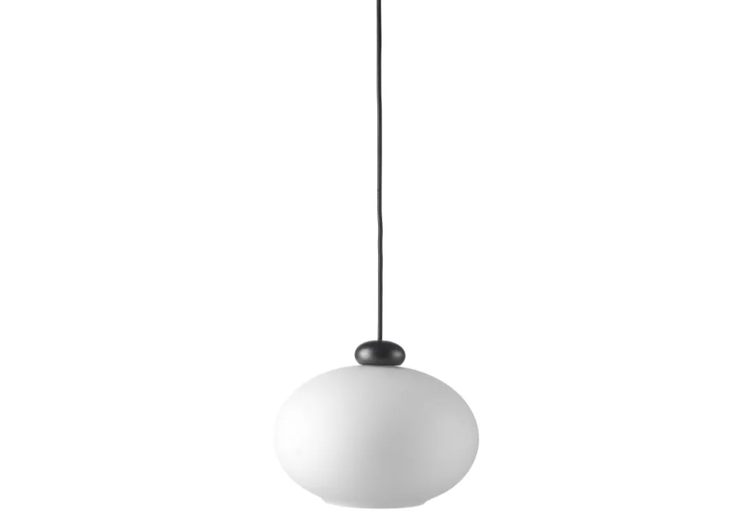 Lampa wisząca U2 Hiti , Opal-oak black painted FDB Møbler