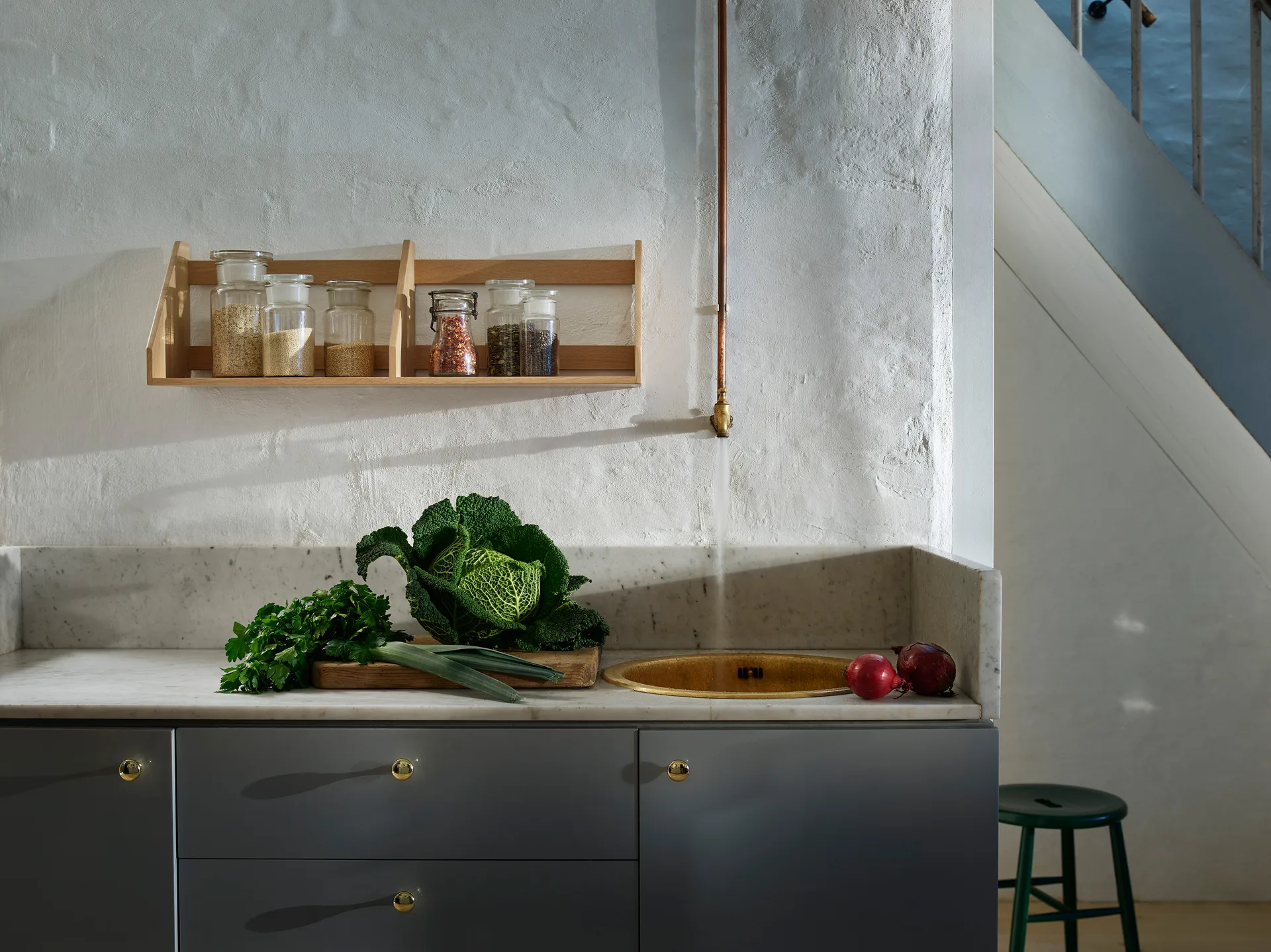 Półka B5 gloss 5 80x21 cm, Oak nature lacquered FDB Møbler