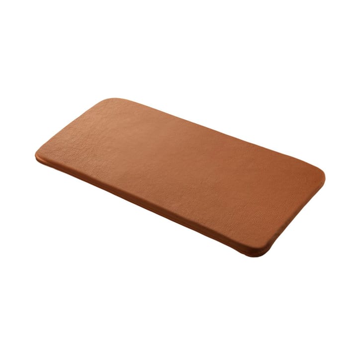 R6 Radius poduszka na siedzisko 33x65 cm - Cognac Leather - FDB Møbler