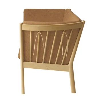 Sofa J149 - Tkanina brązowa-dąb lakierowany, 3-osobowa - FDB Møbler