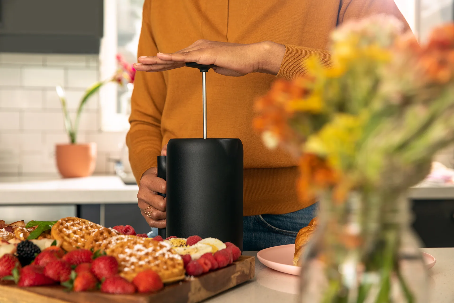 Clara zaparzacz do kawy 709 ml, Matte black Fellow