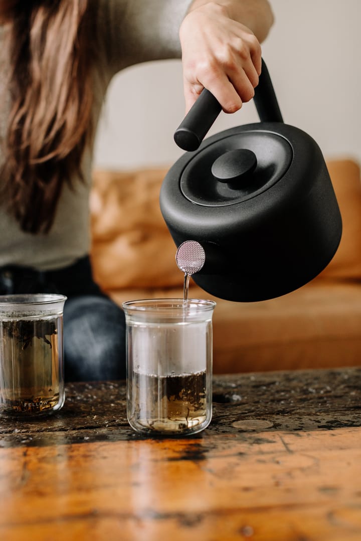 Czajnik elektryczny na płytę Clyde 1,7 L, Matte black Fellow
