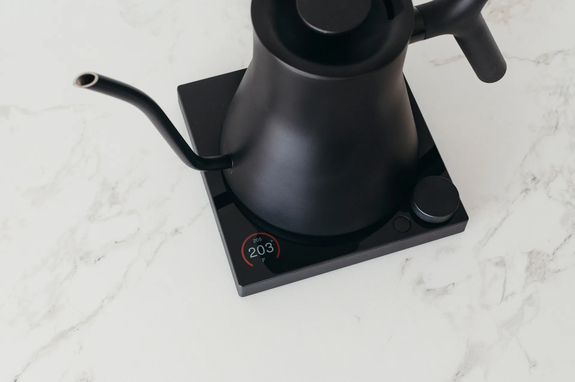 Czajnik elektryczny z regulacją temperatury Stagg EKG Pro 90 cl, Matte black Fellow