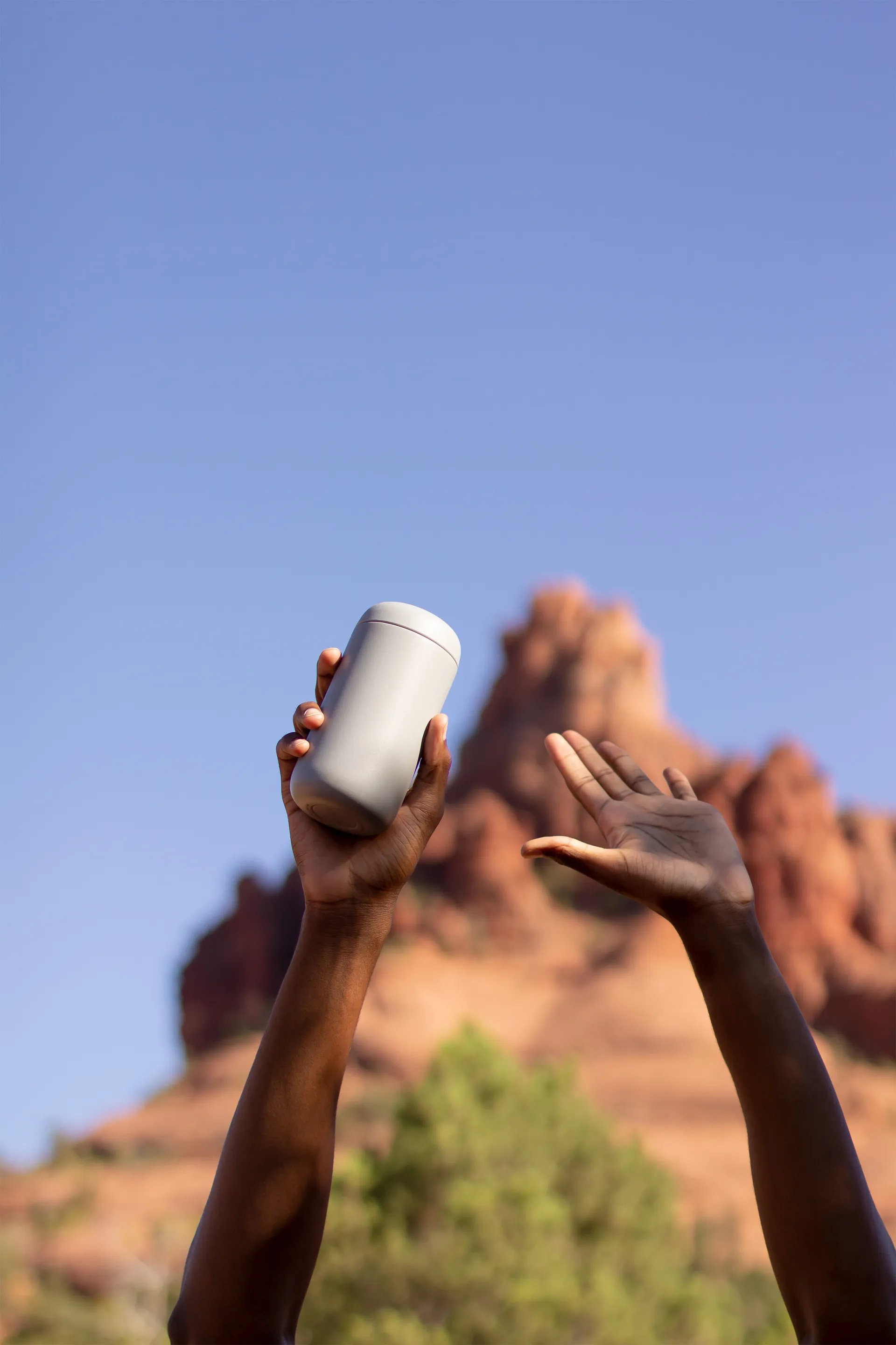 Kubek termiczny z ochroną przed rozpryskami Carter 47 cl, Matte white Fellow