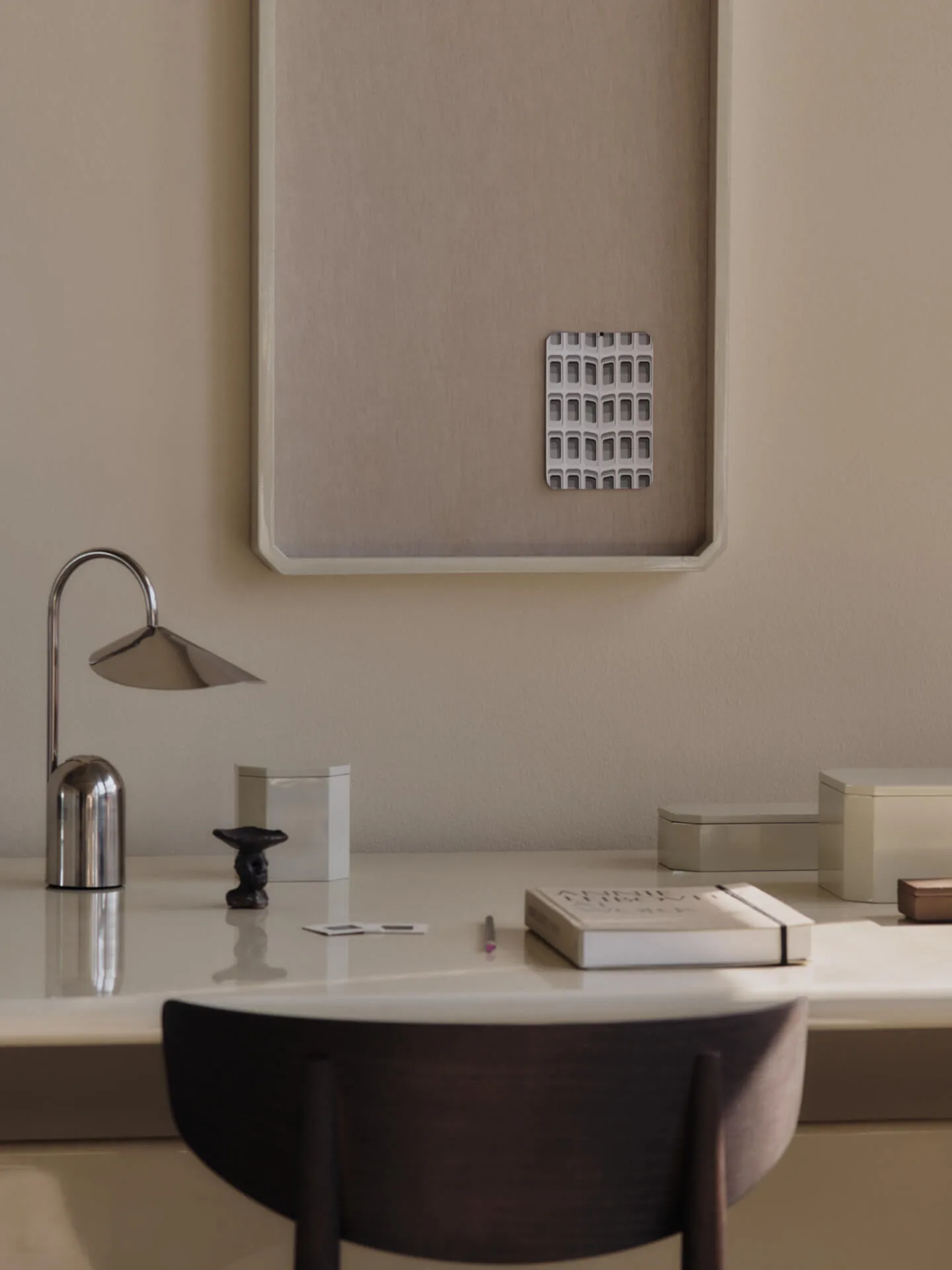 Arum lampa przenośna, Stainless steel Ferm Living