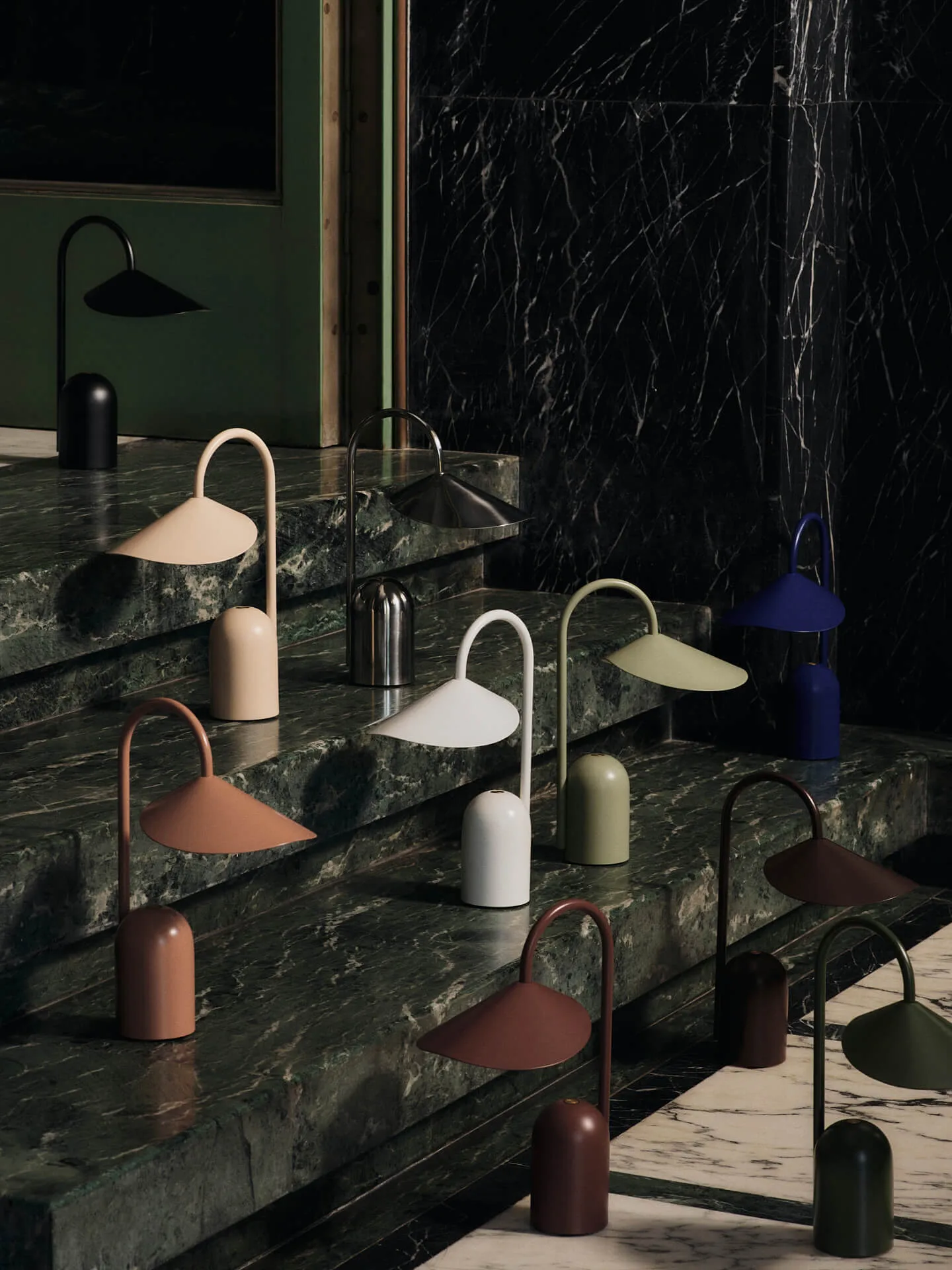 Arum lampa przenośna, Stainless steel Ferm Living