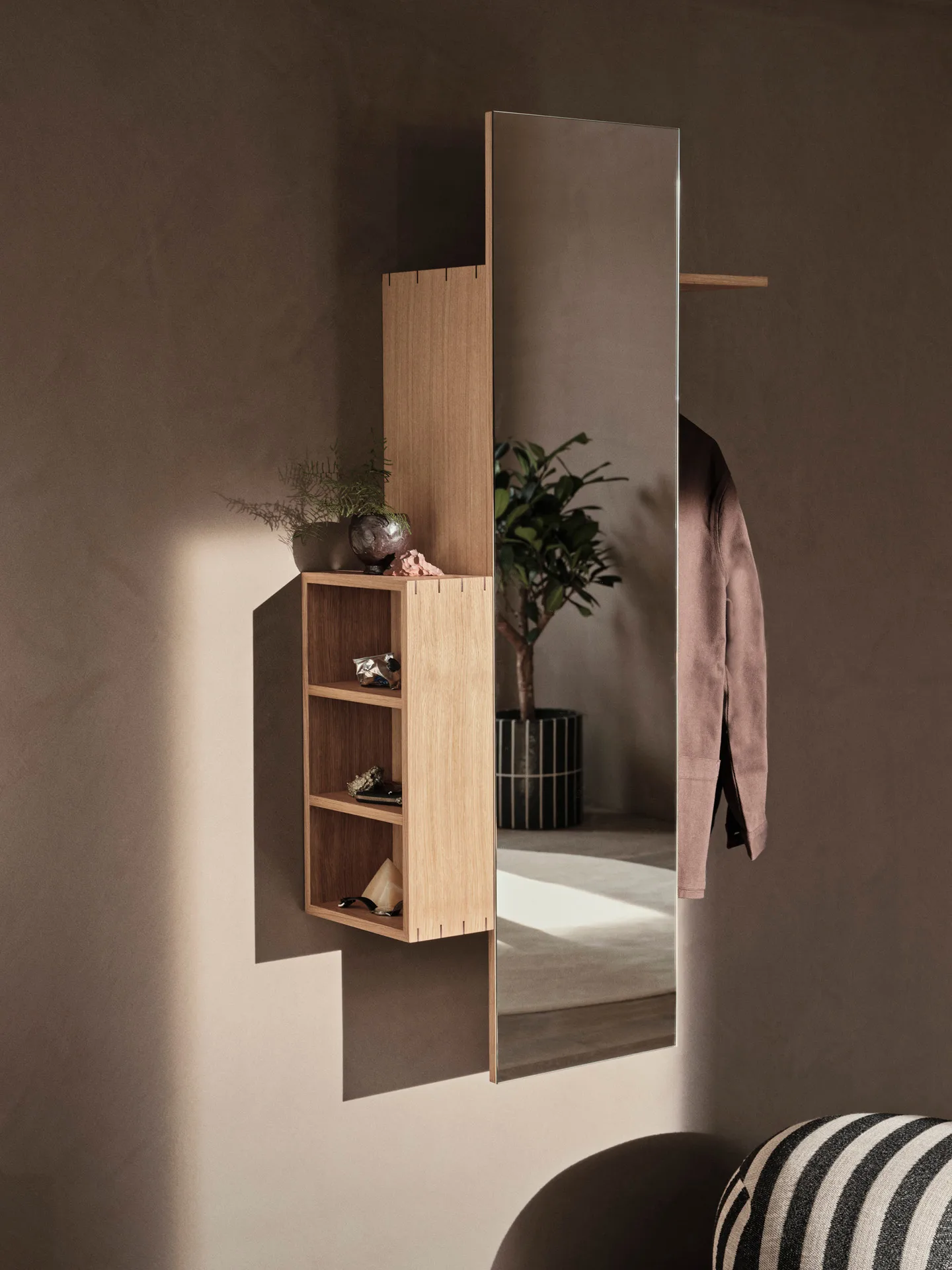 Bon hallway cabinet wieszak z lustrem, Oiled Oak Ferm Living