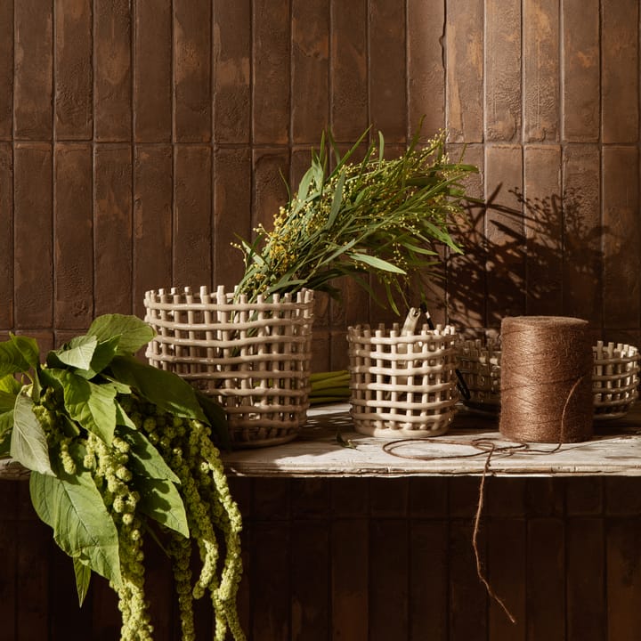 Ceramic pleciony koszyk Ø23.5 cm, cashmere Ferm Living