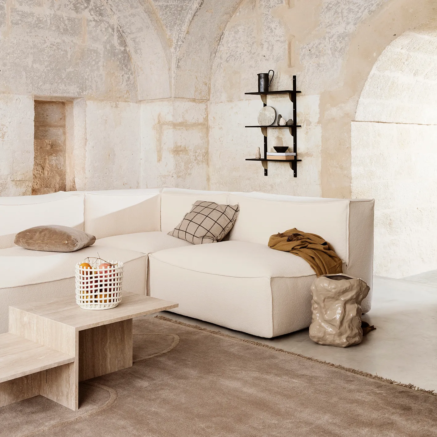 Ceramic pleciony koszyk Ø23.5 cm, off white Ferm Living