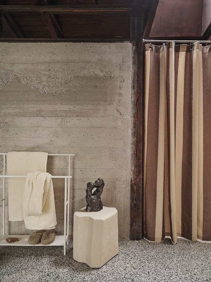 Chambray zasłona prysznicowa, Carob brown-parchment Ferm Living